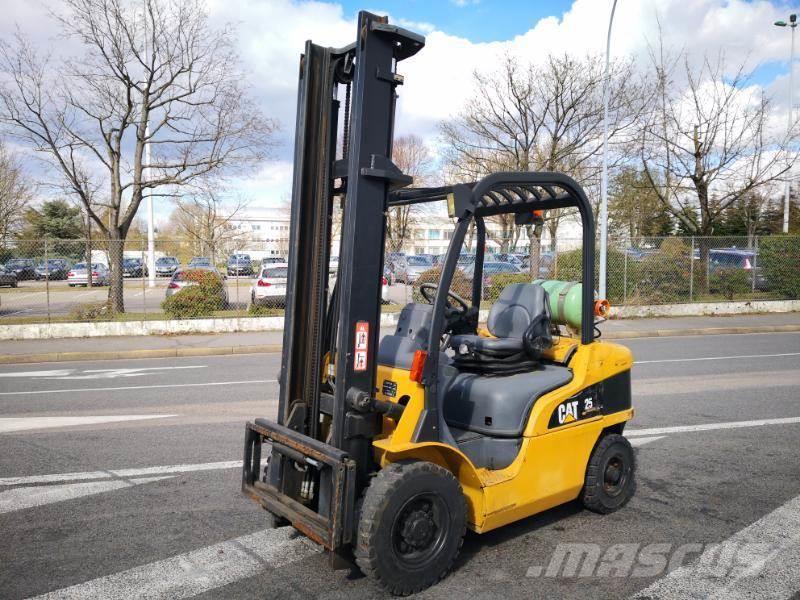 Caterpillar forklift serial numbers and year